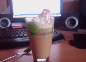 nikeee_2011-06-13_eis-kaffee.jpg
