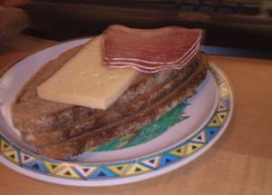 nikeee_2011-06-26_haufen_scheissbrot.jpg